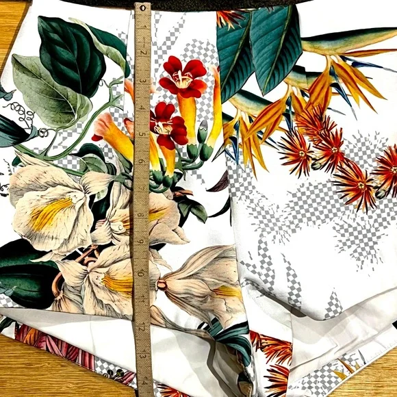 CAMEO Womens High Waist Paper Bag Shorts Floral Print Size Medium - Picture 6 of 7